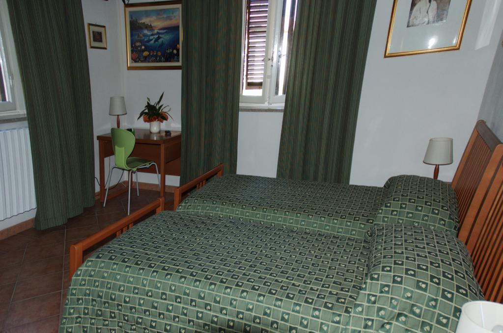 Affittacamere Villa Delia ルッカ 部屋 写真